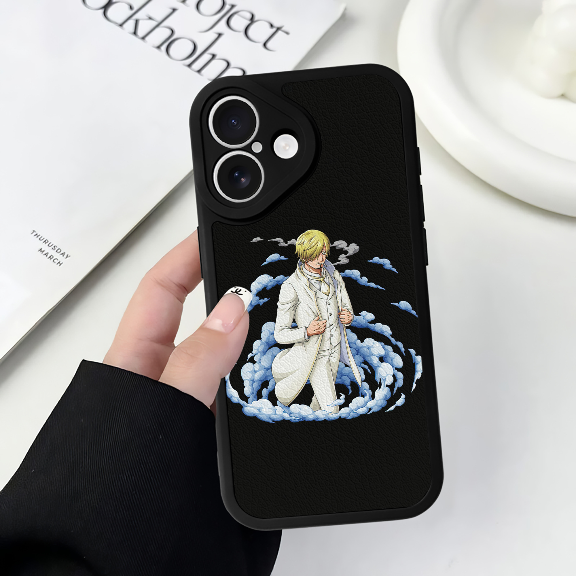 （画像用） ワンピース サンジ ONE PIECE Sanji 【iPhone 16シリーズ対応】シリコンスマホケース（レザー調） 材質：シリコン